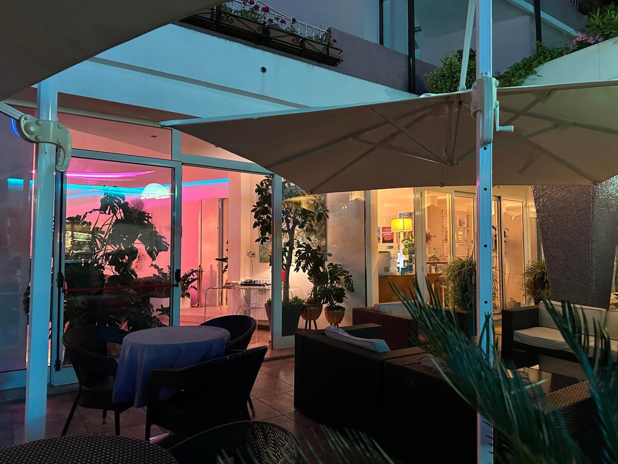 Hotel Julia Llido Degli Estensi Eksteriør billede
