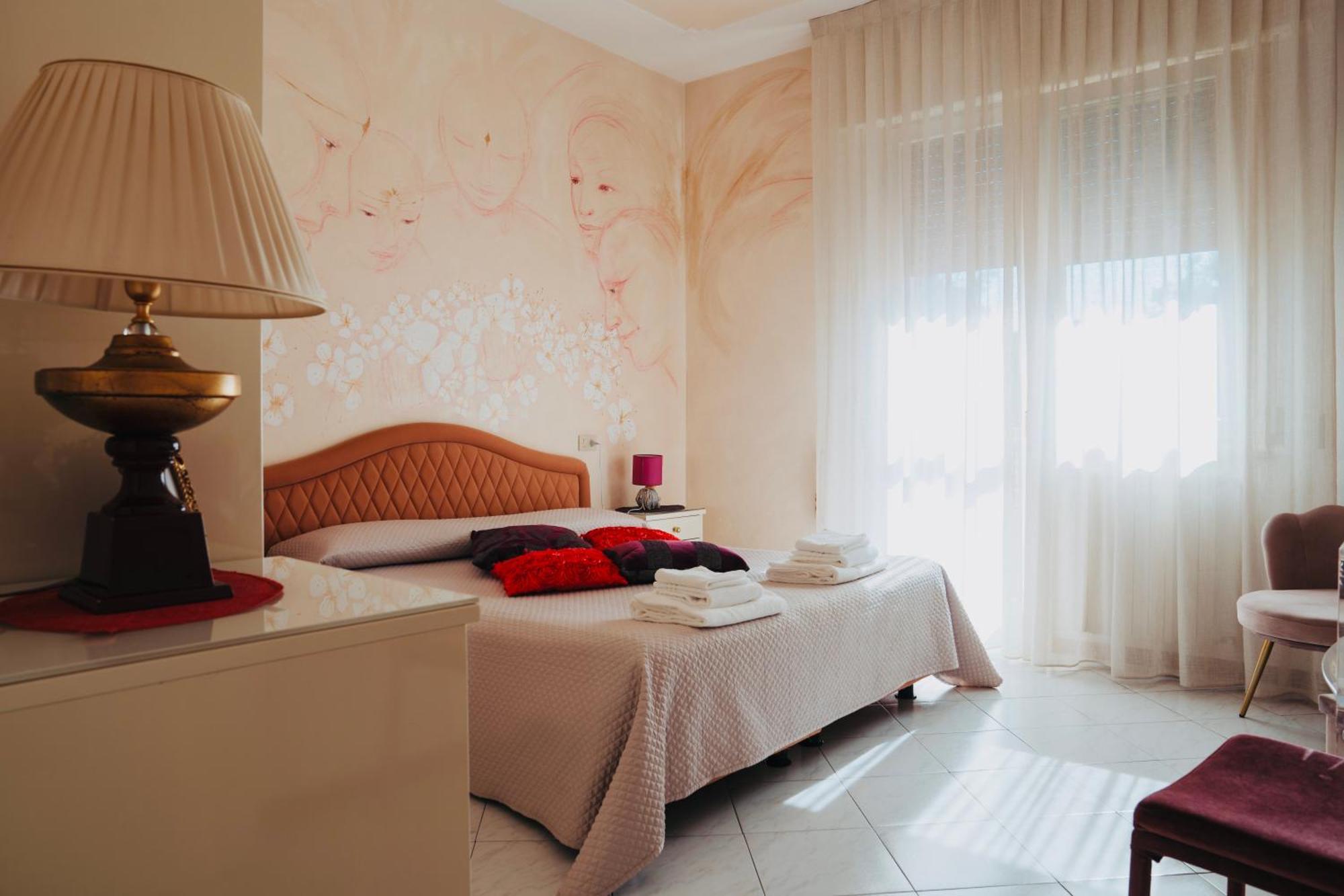 Hotel Julia Llido Degli Estensi Eksteriør billede