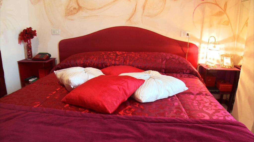 Hotel Julia Llido Degli Estensi Eksteriør billede